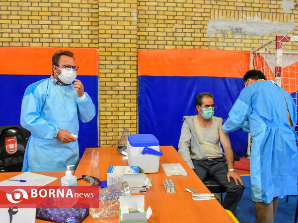 واکسیناسیون پرسنل درمان استان مرکزی