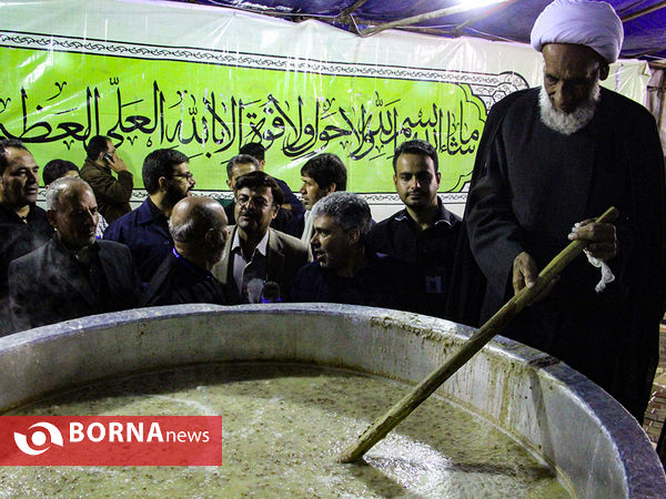 طبخ  آش نذری در شیراز