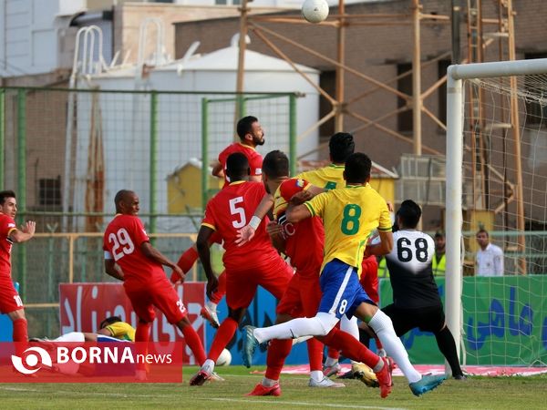 دیدار تیم های فوتبال صنعت نفت - فولاد