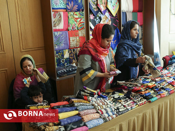 بازارچه خیریه انجمن همسران دیپلمات‌های وزارت امور خارجه
