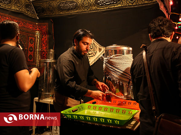 شب هشتم محرم در محله "چهارراه آبسردار تهران"