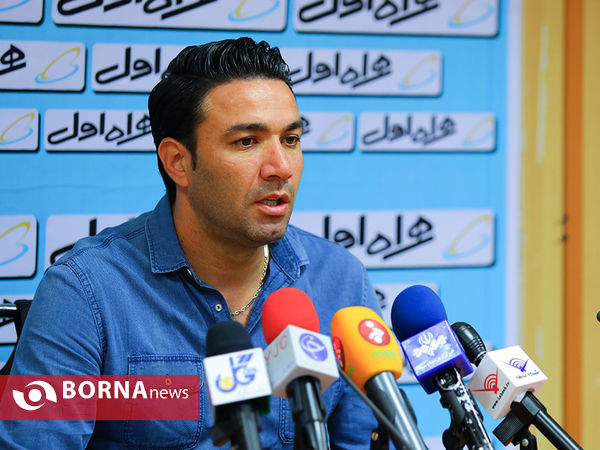 نشست خبری مربیان تیم های پرسپولیس و نساجی