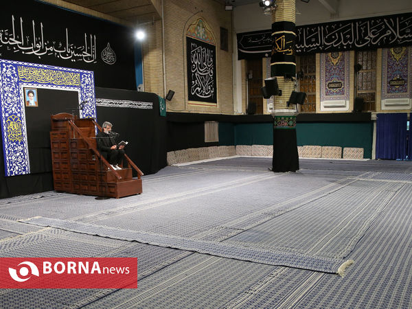 مراسم عزاداری شب هشتم محرم با حضور رهبر انقلاب