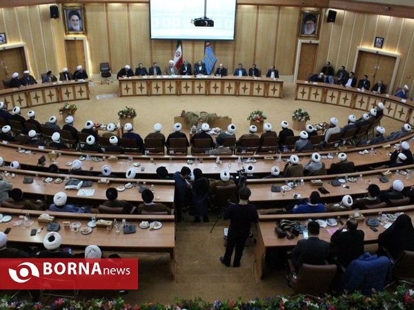 نشست  علماء و روحانیون استان گیلان با معاون پارلمانی رئیس جمهور