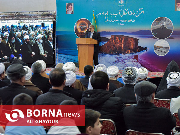 بهره برداری رسمی از سامانه انتقال آب به دریاچه ارومیه با حضور رییس جمهور