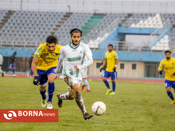 دیدار تیم های فوتبال آلومینیوم اراک - صنعت نفت آبادان