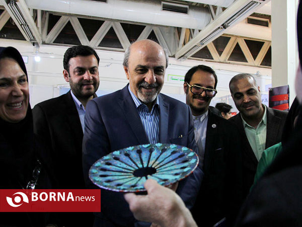 بازدید وزیر ورزش و جوانان از نمایشگاه محیط زیست