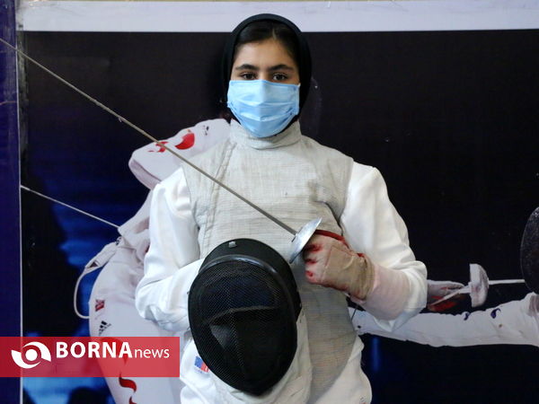 تمرینات بانوان شمشیرباز آذربایجان‌غربی برای حضور در انتخابی المپیک