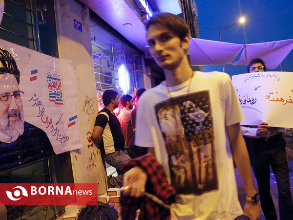 تبلیغات خیابانی نامزدهای ریاست جمهوری توسط هوادارانشان