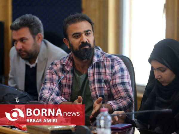 نشست هم اندیشی اصحاب رسانه با مدیر کل صدا و سیمای مرکز فارس