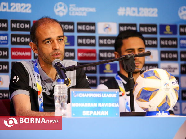 نشست خبری مربیان پیش از دیدار تیم های فوتبال سپاهان -  التعاون