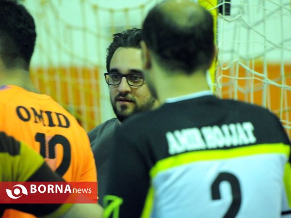 برگزاری فوتسال بین احزاب