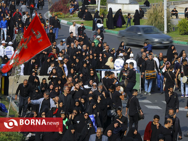 پیاده روی جاماندگان اربعین در تهران