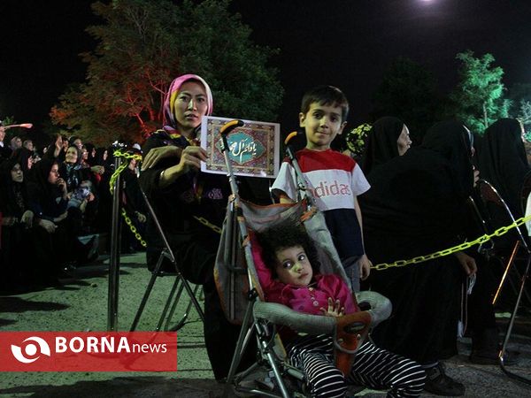 مراسم " ضیافت الهی " در امامزاده پنج تن لویزان