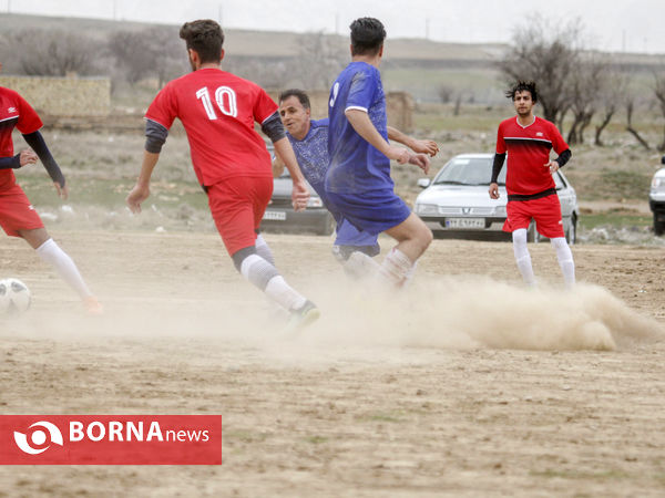 مسابقات فوتبال در روستا