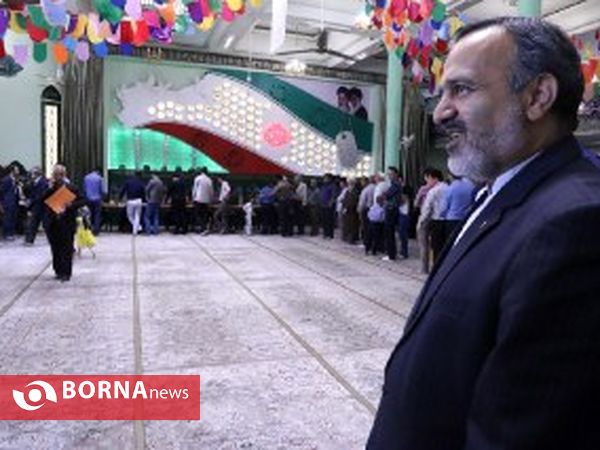 بازدید استاندار خراسان رضوی از روند رای گیری استان