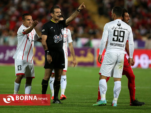 دیدار تیم های پرسپولیس تهران - سپیدرود رشت