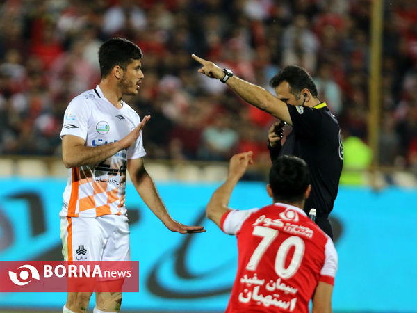 دیدار تیم های پرسپولیس تهران - سایپا تهران