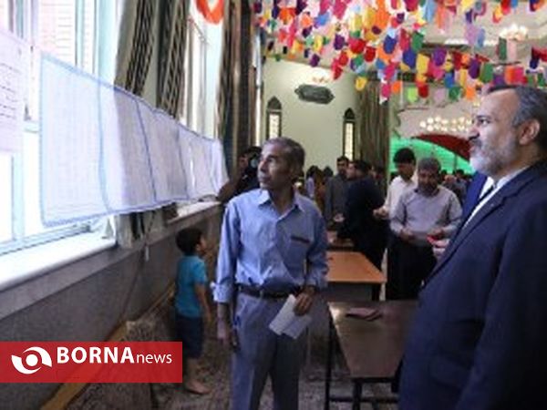 بازدید استاندار خراسان رضوی از روند رای گیری استان