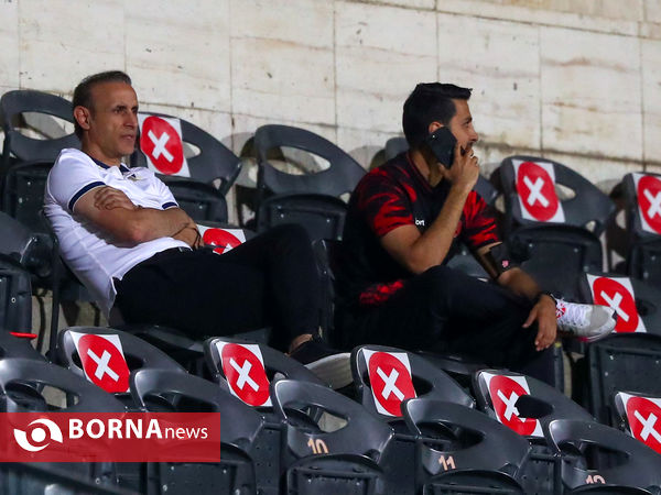 دیدار تیم های پرسپولیس تهران - فجرشهید سپاسی شیراز