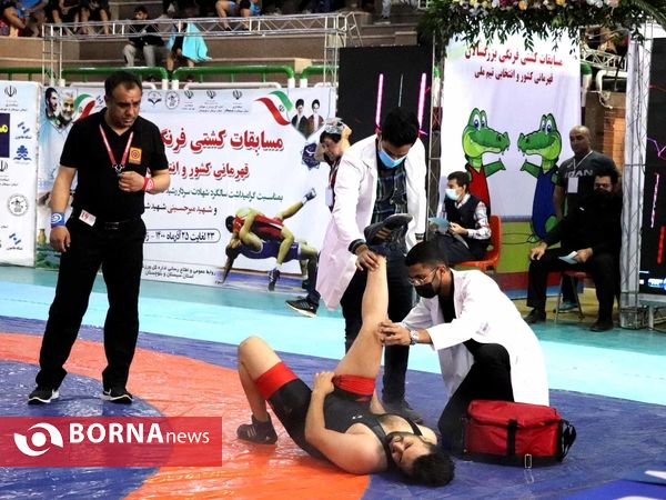 رقابتهای کشتی فرنگی بزرگسالان قهرمانی کشور در زاهدان