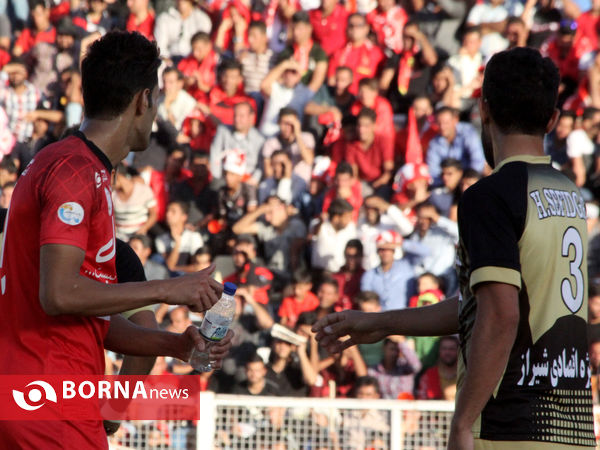 ديدار تيمهای پرسپوليس تهران و قشقايی شيراز در جام حذفی
