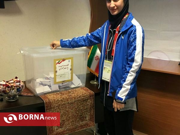 حضور ورزشکاران پای صندوق اخذ رای در باکو