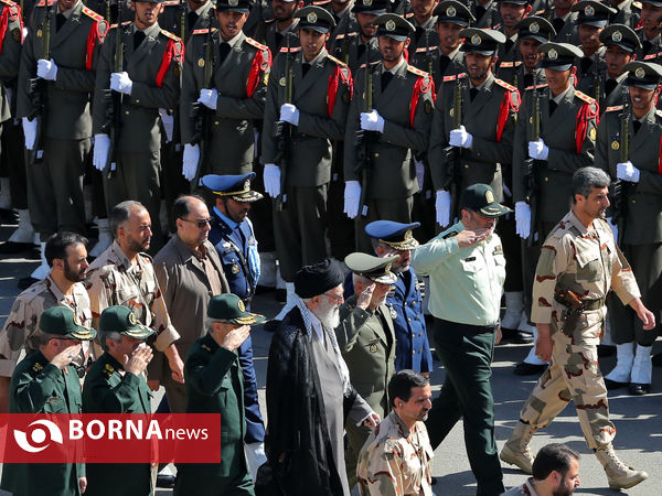 حضور فرمانده کل قوا در مراسم دانش‌آموختگی دانشجویان دانشگاه‌های افسری ارتش