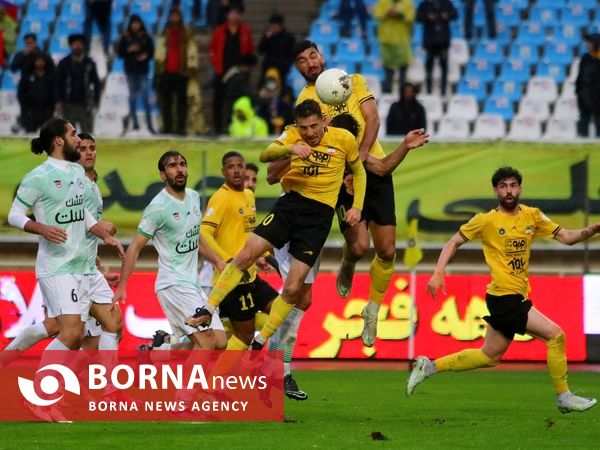 دیدار تیم های ذوب آهن - سپاهان 