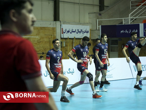 والیبال پیکان تهران و فولاد سیرجان