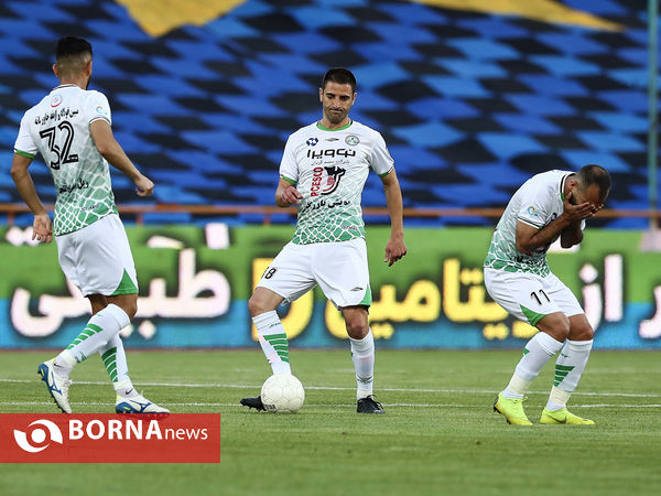 دیدار تیم های فوتبال استقلال - ذوب آهن