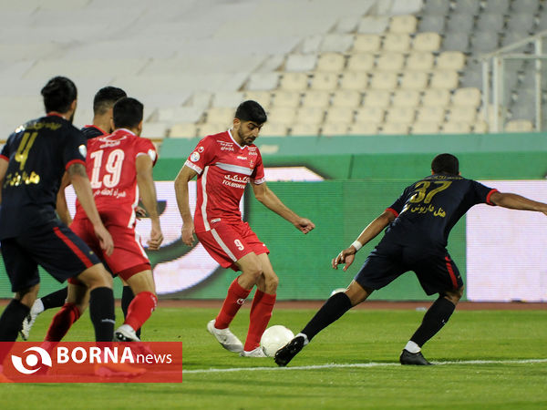 دیدار تیم های فوتبال پرسپولیس - نساجی