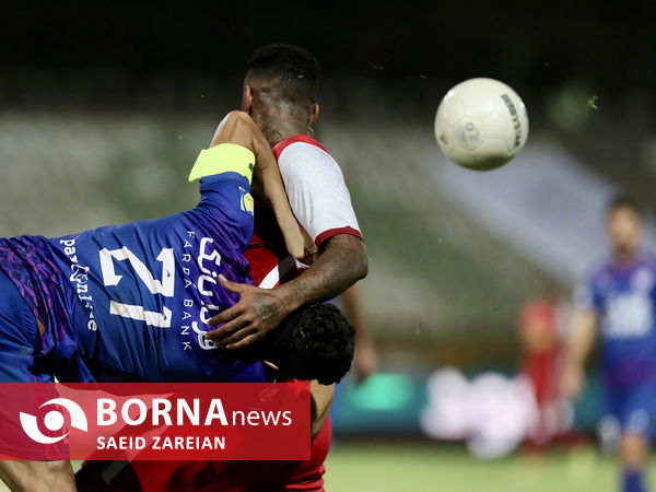 دیدار تیم های فوتبال هوادار - پرسپولیس