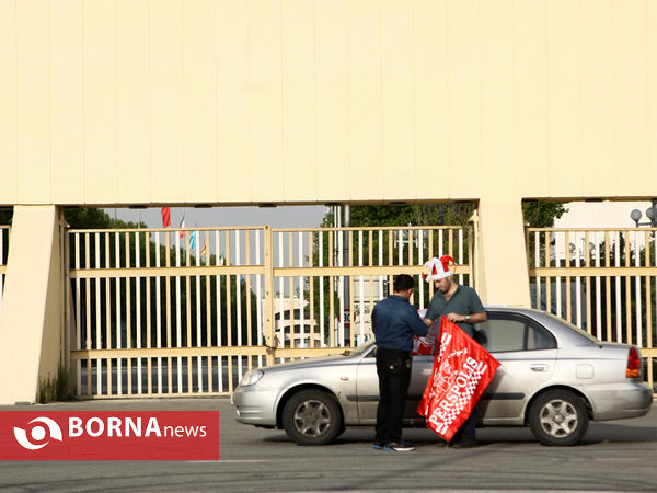 یک روز قبل از دربی