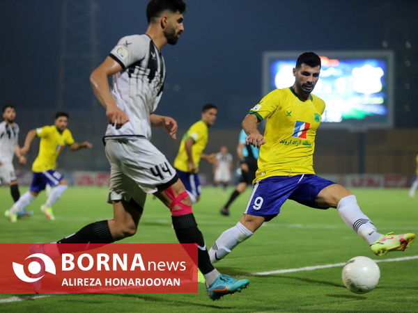 دیدار تیم های فوتبال صنعت نفت - نفت مسجدسلیمان