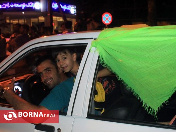 شادی مردم اصفهان پس از برد تیم فوتبال ذوب اصفهان در جام حذفی