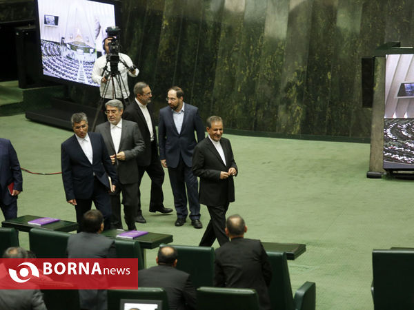 دومین روز بررسی وزرای پیشنهادی در صحن مجلس-1