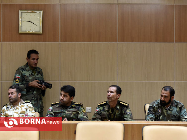 دیدار فرماندهان ارتش در منطقه فارس با امام جمعه شیراز