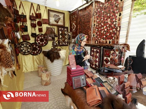نمایشگاه عیدانه صنایع دستی بانوان آبادان