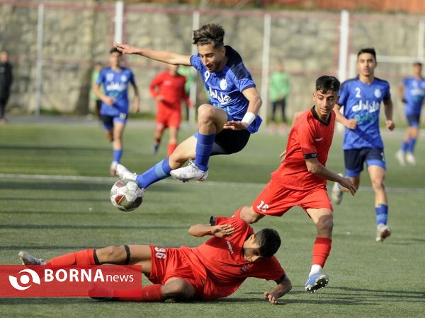 دیدار تیم‌های فوتبال نوجوانان پرسپولیس 2-  نوجوانان استقلال 0