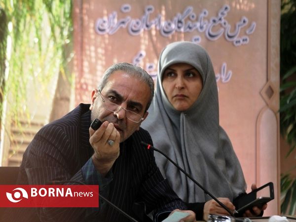 نشست مجمع نمایندگان تهران با استاندار
