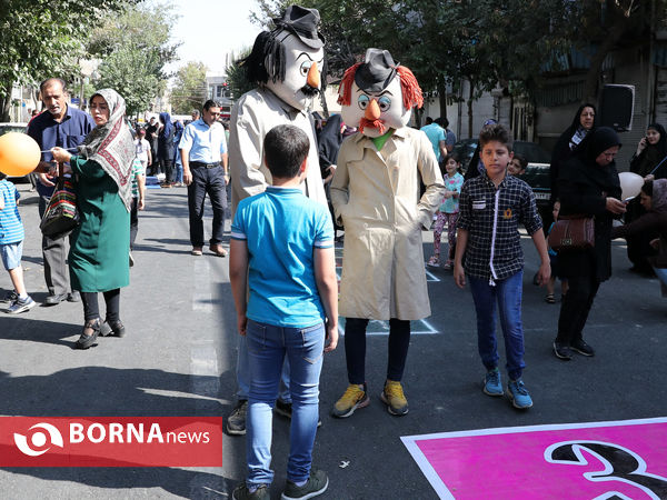 آخرین شادستان تابستان در منطقه ۱۱ و خیابان ورزش منطقه ۱۷