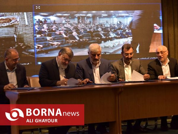 دیدار فعالان اقتصادی و نخبگان استان آذربایجان غربی با معاون اول رئیس جمهور