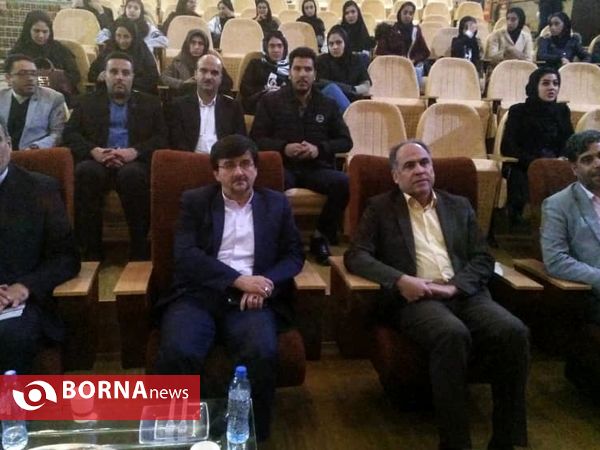 نشست با مربیان و دانشجویان ورزشی