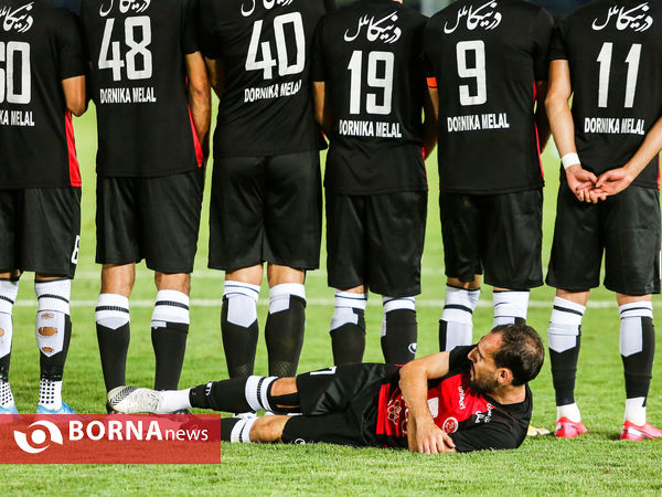 دیدار تیم های پدیده و تراکتورسازی