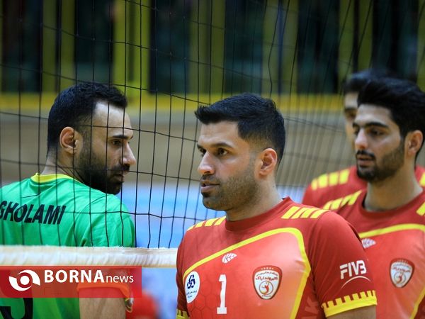 دیدار تیم های والیبال شهروند اراک -کاله مازندران