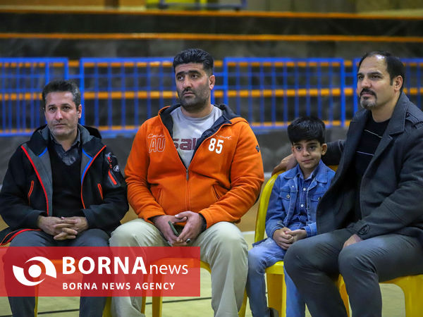 مسابقات وزنه برداری کارگری