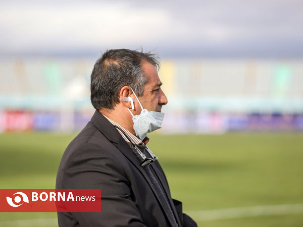 دیدار تیم های فوتبال آلومینیوم اراک- گل گهر سیرجان