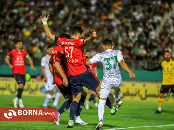 دیدار تیم های فوتبال آلومینیوم - نساجی