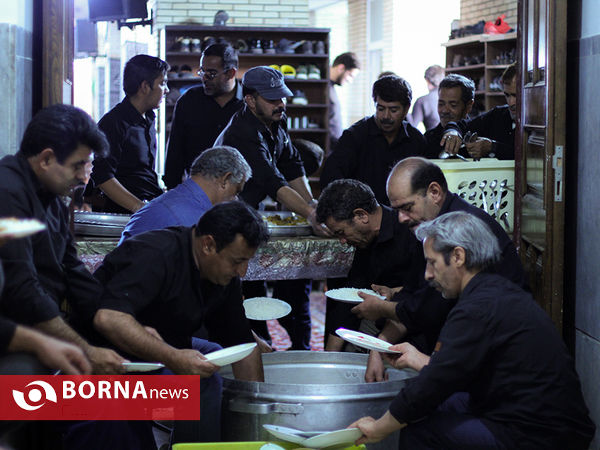 مراسم روز هشتم ماه محرم در روستای هفتهر - یزد